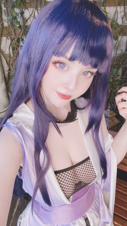 2022-09-Hinata-Hyuga-Selfies-3fb0f394ddef13e58.jpg