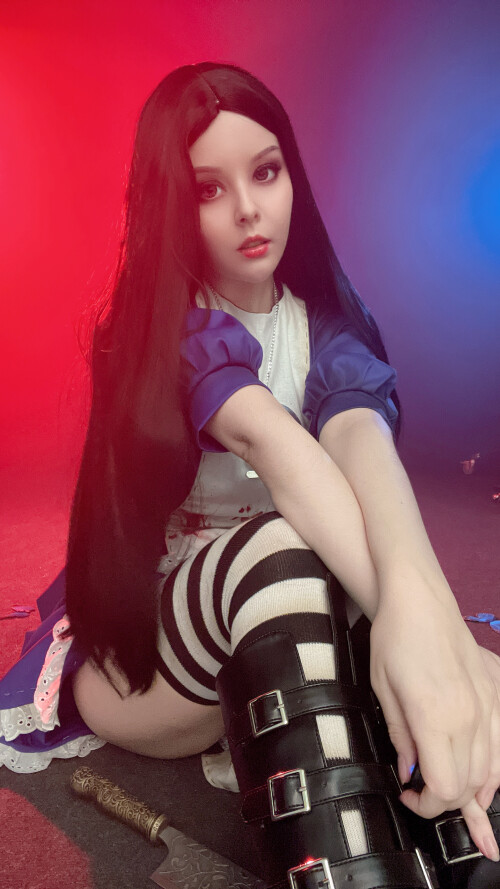 2022-10-Alice-Selfies-3e8b62eaf6c89c918.jpg