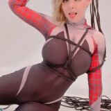 2022-11-Spider-Gwen-selfie-5782f778f1c67d924
