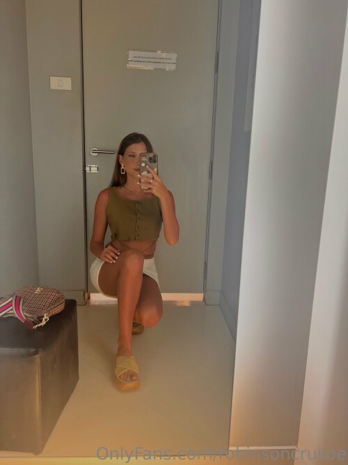 robinsoncrusoe / Bitter_moon / momiamhere Nude Leaked Onlyfans Photo robinsoncrusoe / Bitter_moon / momiamhere Nude Leaked Onlyfans Photo