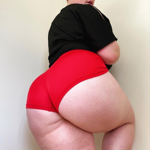 lornainreallife/colourful_cougar Nude Leaked Onlyfans Photo