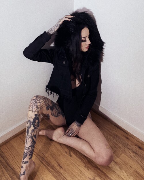 Emma Vauxdevil Nude Leaked Onlyfans Photo Emma Vauxdevil Nude Leaked Onlyfans Photo