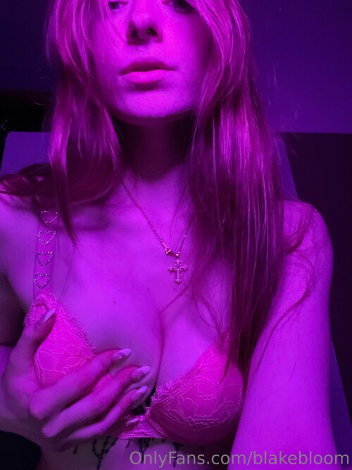 blakebloom Nude Leaked Onlyfans Photo blakebloom Nude Leaked Onlyfans Photo