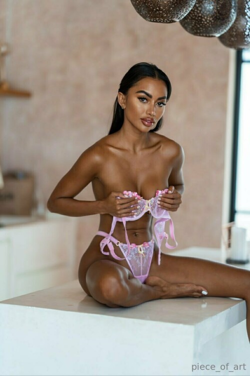 Carla Piece of Art Nude Leaked Onlyfans Photo Carla Piece of Art Nude Leaked Onlyfans Photo