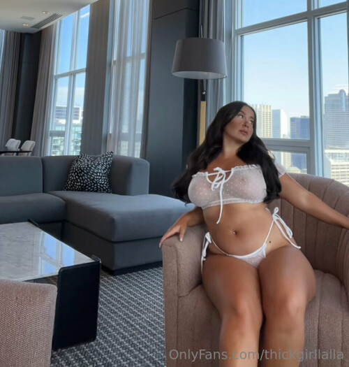Fitgirllalla | thickgirllalla Nude Leaked Onlyfans Photo