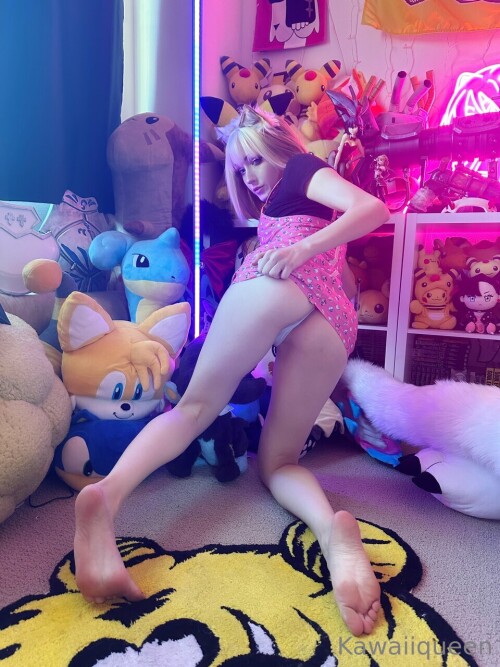 KQ-Kawaii_Queentsun - Emily Something Nude Leaked Onlyfans Photo KQ-Kawaii_Queentsun - Emily Something Nude Leaked Onlyfans Photo