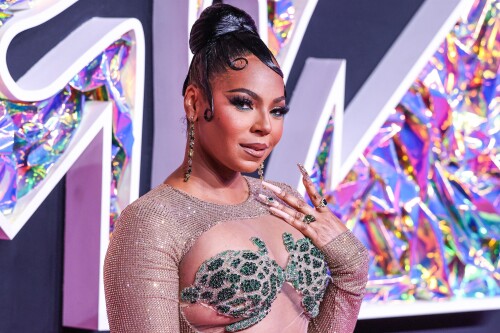 Ashanti_at_2023_MTV_Video_Music_Awards_in_Newark_09-12-2023__4_cfdd38eae71a3801.jpg