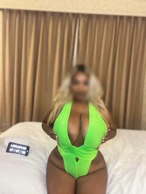 billiondollarboobs / RiyaRacks / Maya Nude Leaked Onlyfans Photo billiondollarboobs / RiyaRacks / Maya Nude Leaked Onlyfans Photo