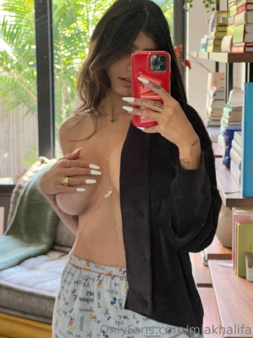 Mia Khalifa Nude Leaked Onlyfans Photo