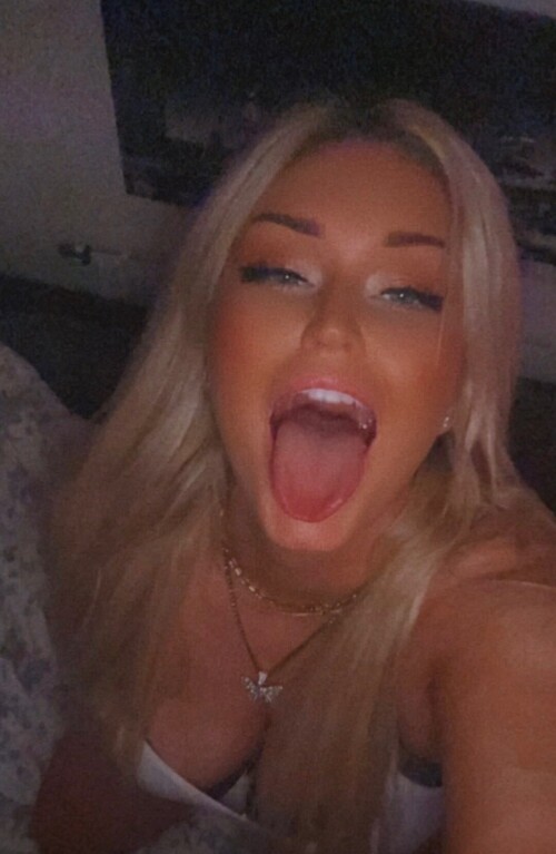 iScreamQueen Nude Leaked Onlyfans Photo