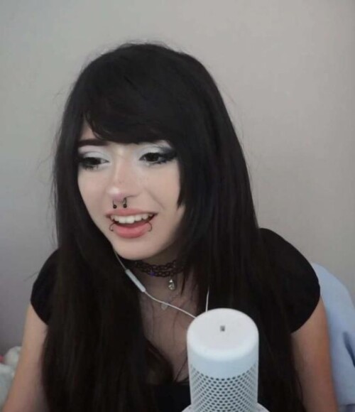 Screenshot_20230930_222700_Twitch54c2b53a35e097ac.md.jpg