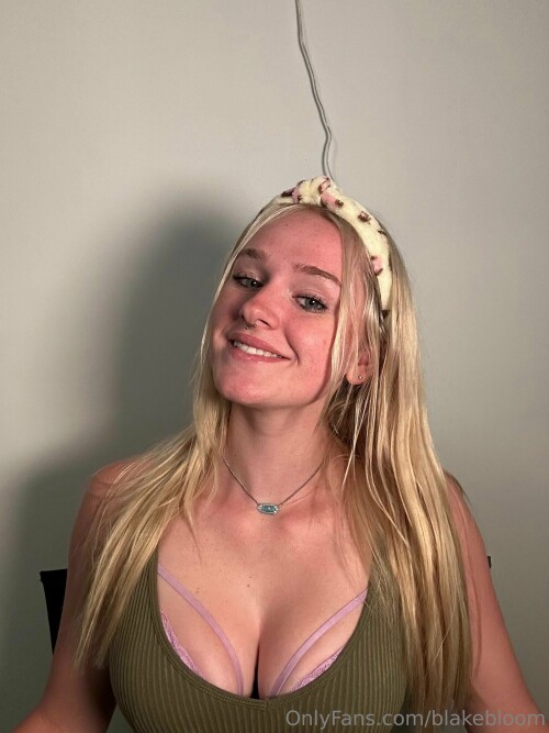blakebloom Nude Leaked Onlyfans Photo blakebloom Nude Leaked Onlyfans Photo