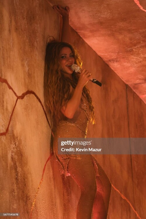 NEWARK, NEW JERSEY - SEPTEMBER 12: Shakira performs onstage during the 2023 MTV Video Music Awards a