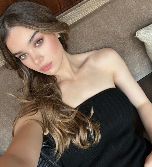 haileesteinfeld-___3121758202542372150_11982097___d4cfdef9dea517d4.md.jpg