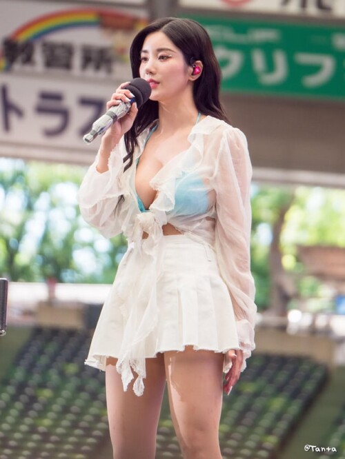 kwon-eunbi-9mgnqygq94fb1-17b78bacd1b82abe2.md.jpg