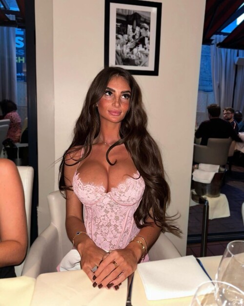maddycheary-28dff1710c9f3af7db.md.jpg