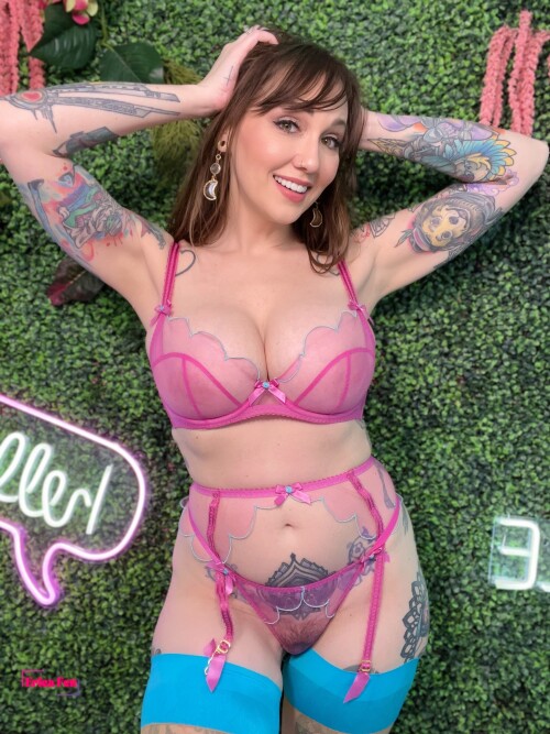 Erica Fett Nude Leaked Onlyfans Photo Erica Fett Nude Leaked Onlyfans Photo