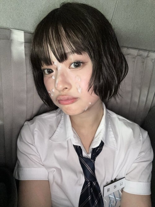 00004-1281575114-a-photorealistic-photo-portrait-of-girl-gets-facialized-bukkake-facial-cum-sticky-white-cum-large-cum-amounts-facial18288269d10ce130.jpg