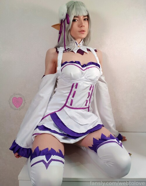 01_Emilia_1dbb5b4d84ade3bf8.jpg