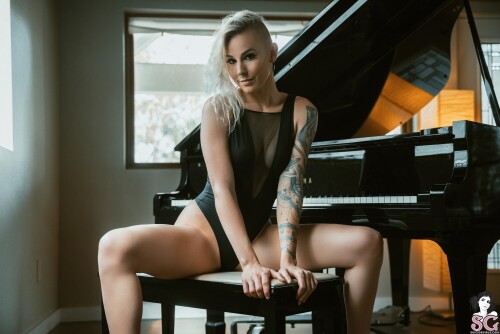 01_kayottie---Black-Keys18653ddbcd5d4391.jpg