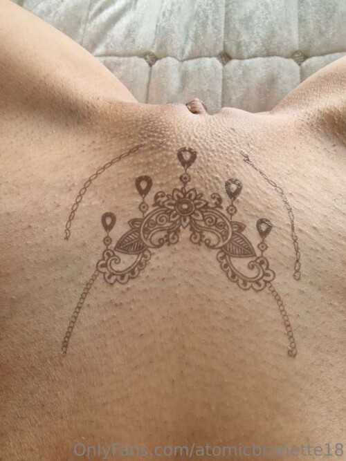Atomicbrunette18 Nude Leaked Onlyfans Photo