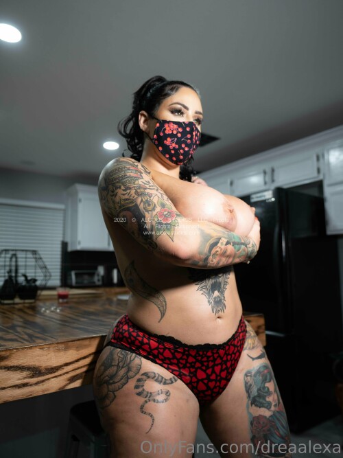 DICKtator aka dreaalexa Nude Leaked Onlyfans Photo DICKtator aka dreaalexa Nude Leaked Onlyfans Photo
