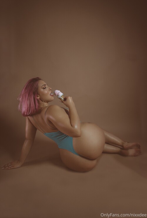 Nixxdee / Nicki Dee Nude Leaked Onlyfans Photo