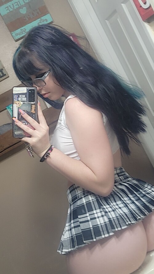 Olivia Matos / liv._.cos Nude Leaked Onlyfans Photo