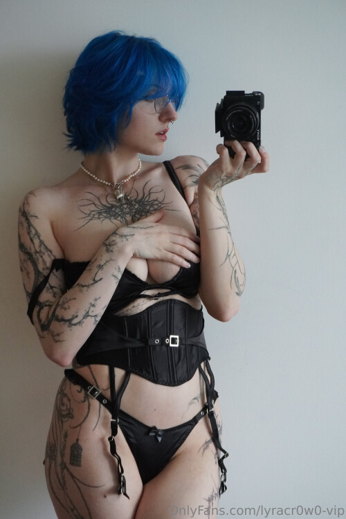 Lyra Crow | lyracr0w0 Nude Leaked Onlyfans Photo Lyra Crow | lyracr0w0 Nude Leaked Onlyfans Photo