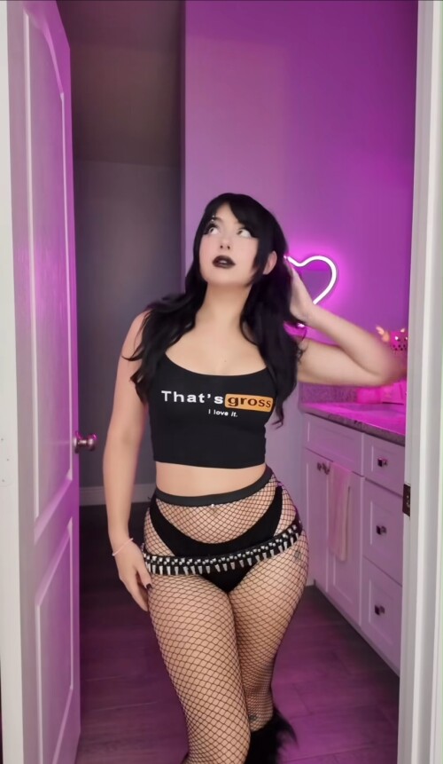 1000003032443c27825c560d38.jpg