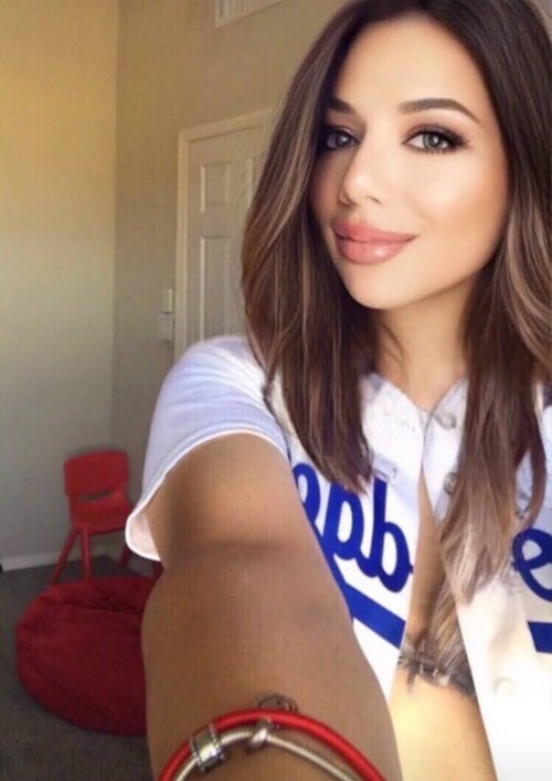 1000008052e95d2d23104af699.jpg