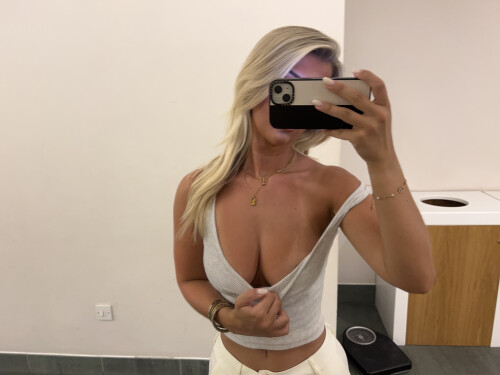 1000009363709ef498d3da43e1.jpg