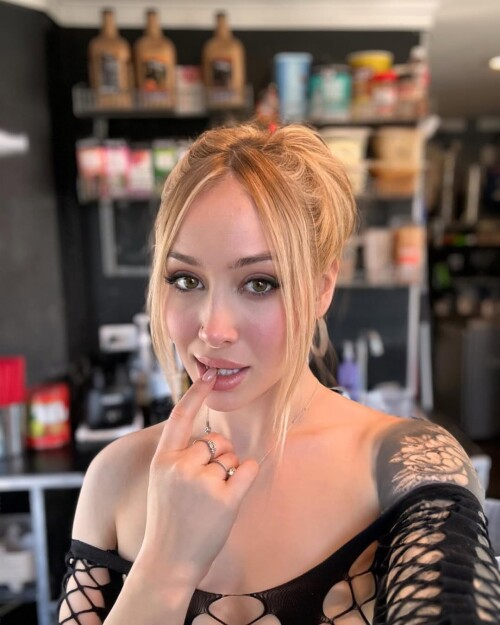 evathetattedbarbie Nude Leaked Onlyfans Photo evathetattedbarbie Nude Leaked Onlyfans Photo