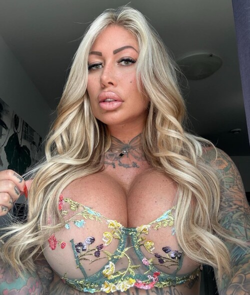 CallmeRoxy Nude Leaked Onlyfans Photo CallmeRoxy Nude Leaked Onlyfans Photo