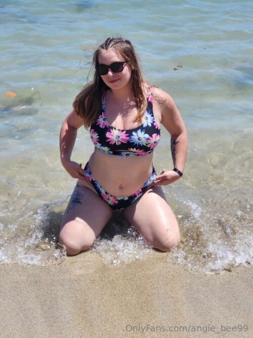 angie_bee99 Nude Leaked Onlyfans Photo