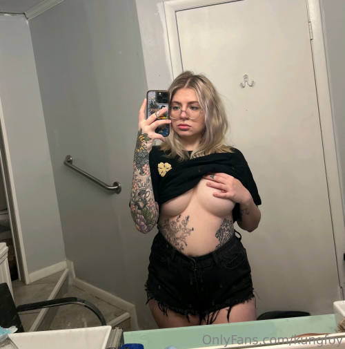Kungfoy/Emily Foy Nude Leaked Onlyfans Photo Kungfoy/Emily Foy Nude Leaked Onlyfans Photo