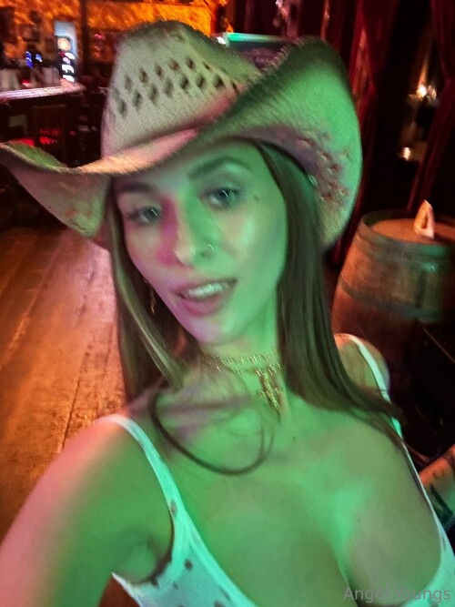 Angel Youngs / angelyoungsxxx Nude Leaked Onlyfans Photo Angel Youngs / angelyoungsxxx Nude Leaked Onlyfans Photo