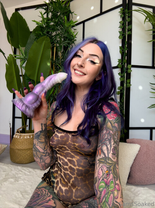 Honeyy Noir | honeyynoir | samssoaked Nude Leaked Onlyfans Photo Honeyy Noir | honeyynoir | samssoaked Nude Leaked Onlyfans Photo