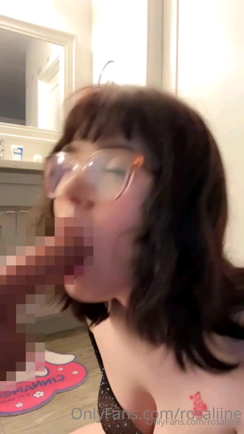 Rosaliine Nude Leaked Onlyfans Photo Rosaliine Nude Leaked Onlyfans Photo
