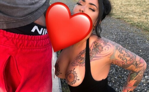 TattedUpHolly Nude Leaked Onlyfans Photo