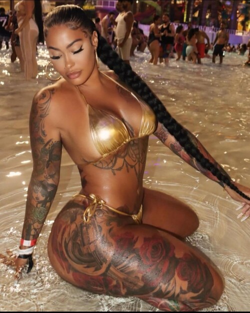 TattedUpHolly Nude Leaked Onlyfans Photo