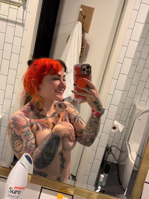 Peta Lloyd / power_midget Nude Leaked Onlyfans Photo Peta Lloyd / power_midget Nude Leaked Onlyfans Photo