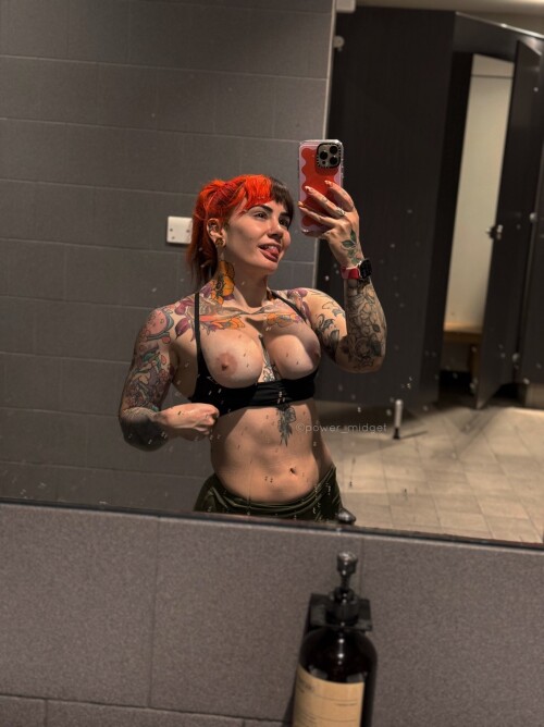Peta Lloyd / power_midget Nude Leaked Onlyfans Photo Peta Lloyd / power_midget Nude Leaked Onlyfans Photo