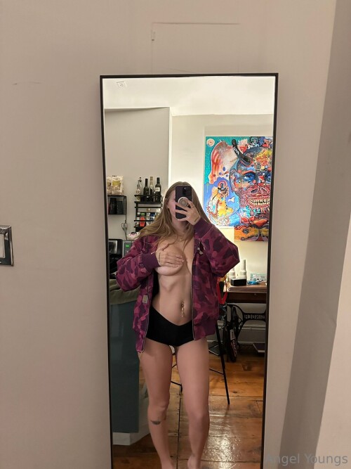 Angel Youngs / angelyoungsxxx Nude Leaked Onlyfans Photo Angel Youngs / angelyoungsxxx Nude Leaked Onlyfans Photo