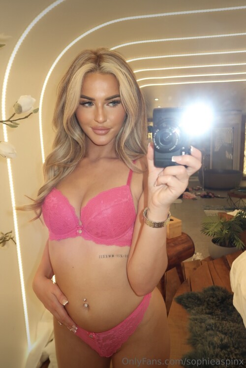 Sophie Aspin Nude Leaked Onlyfans Photo Sophie Aspin Nude Leaked Onlyfans Photo