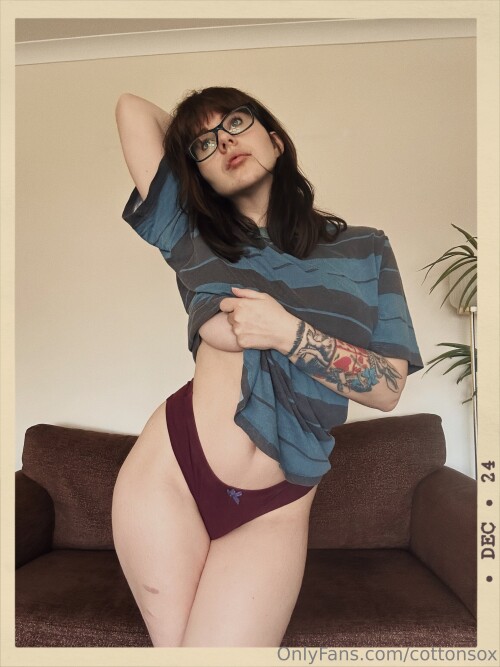 Alice Cotton Sox | Alicewinterhold Nude Leaked Onlyfans Photo Alice Cotton Sox | Alicewinterhold Nude Leaked Onlyfans Photo