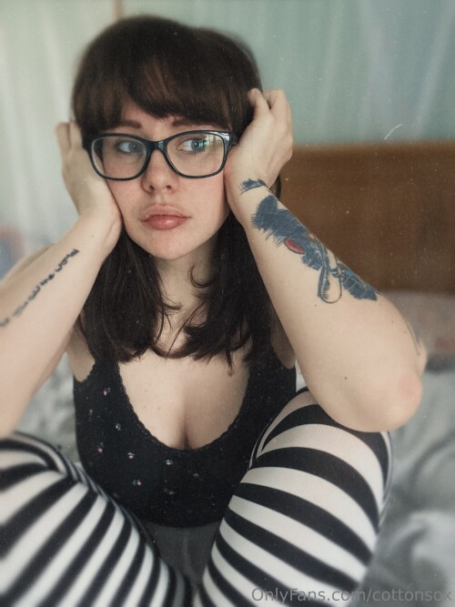 Alice Cotton Sox | Alicewinterhold Nude Leaked Onlyfans Photo Alice Cotton Sox | Alicewinterhold Nude Leaked Onlyfans Photo
