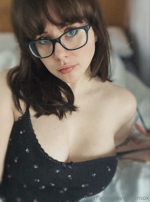 Alice Cotton Sox | Alicewinterhold Nude Leaked Onlyfans Photo Alice Cotton Sox | Alicewinterhold Nude Leaked Onlyfans Photo