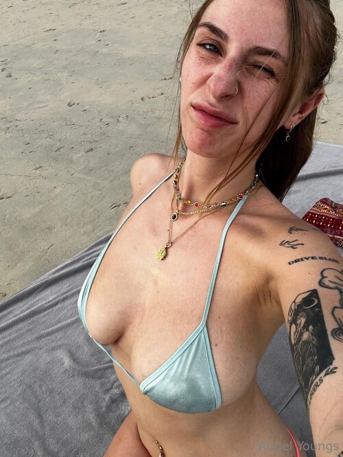 Angel Youngs / angelyoungsxxx Nude Leaked Onlyfans Photo Angel Youngs / angelyoungsxxx Nude Leaked Onlyfans Photo