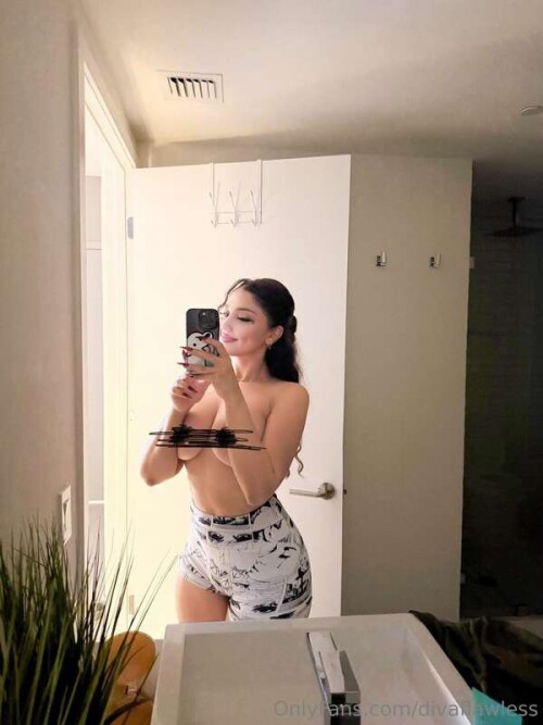 Divaflawless Nude Leaked Onlyfans Photo Divaflawless Nude Leaked Onlyfans Photo